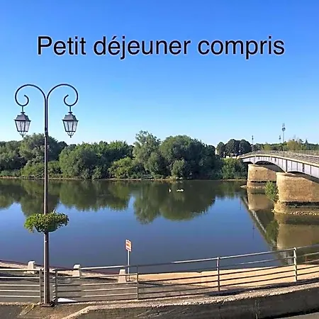 La Riviere Oda ve Kahvaltı